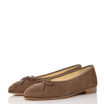 Chanel Suede Bull Cap Toe CC Ballerina Flats 35 Brown 2 of 9