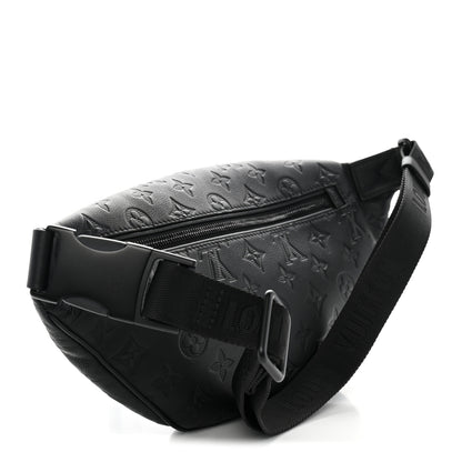Louis Vuitton Calfskin Monogram Shadow Discovery Bumbag Black 2 of 8