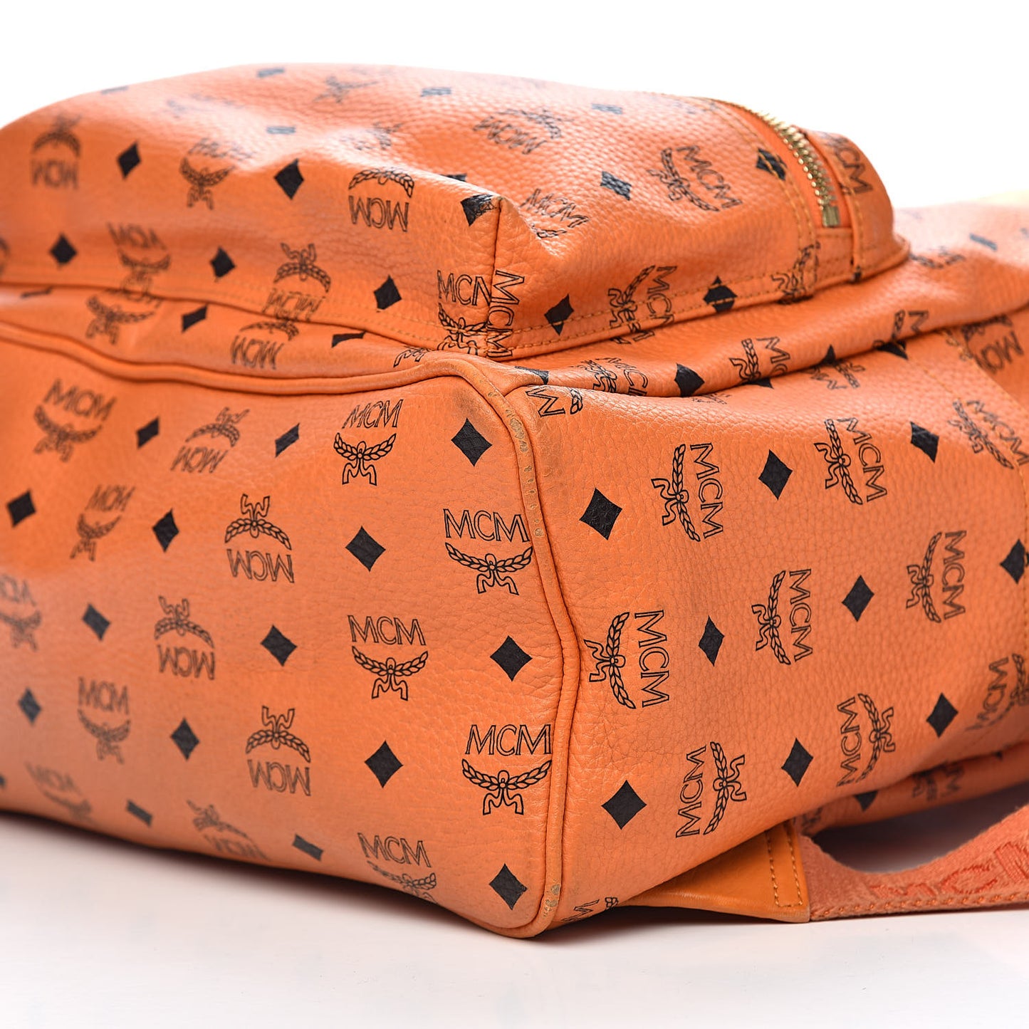 Visetos Side Stud Medium Stark Backpack Orange