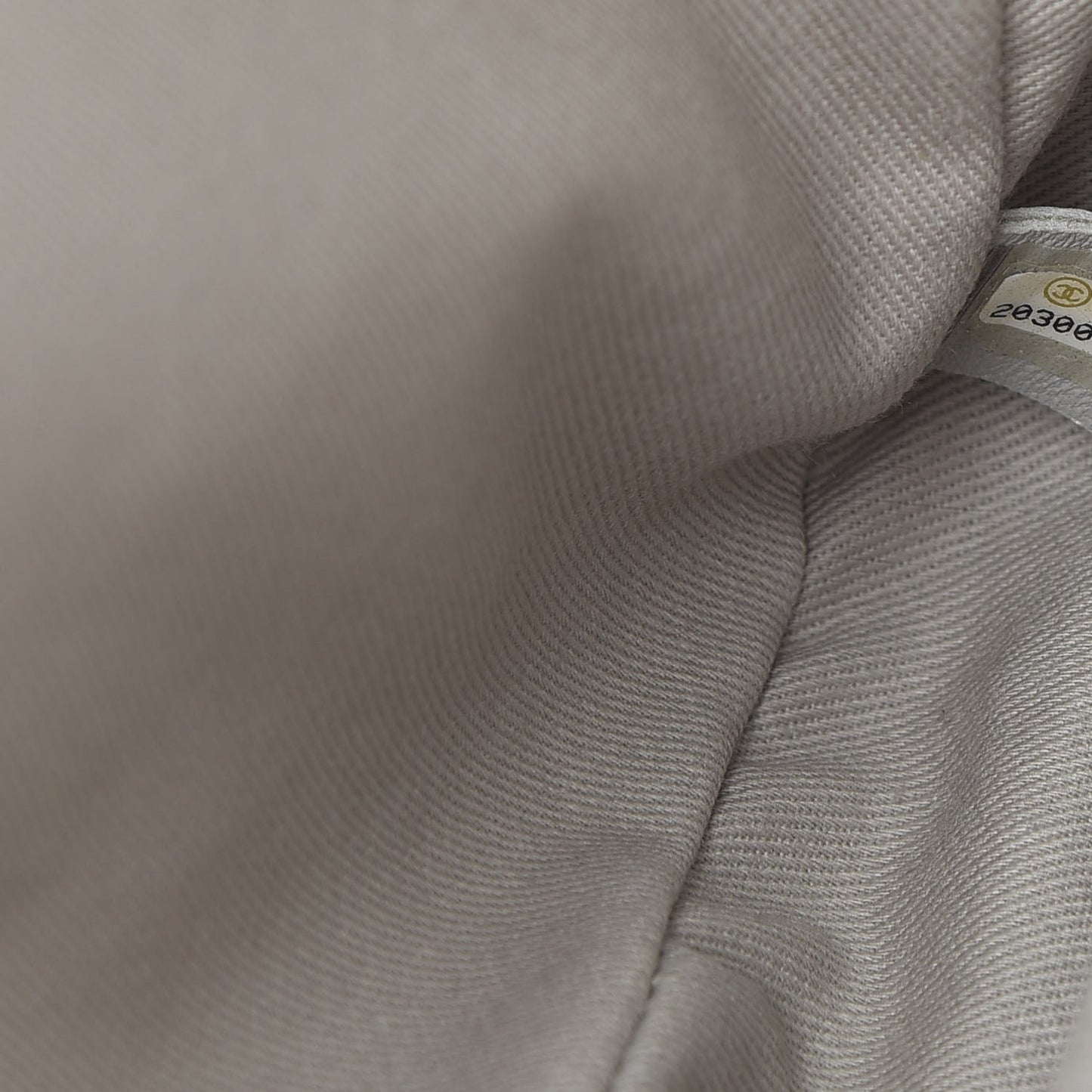 Caviar Quilted Jumbo Easy Flap Dark White