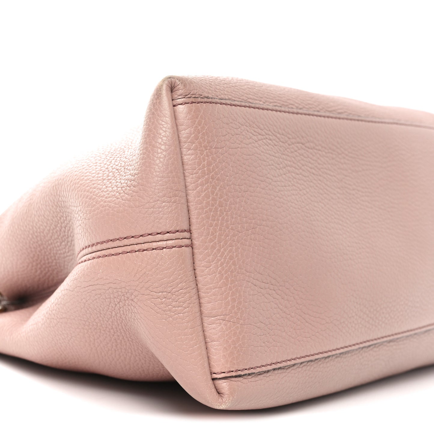 Pebbled Calfskin Medium Soho Chain Shoulder Bag Dark Cipria