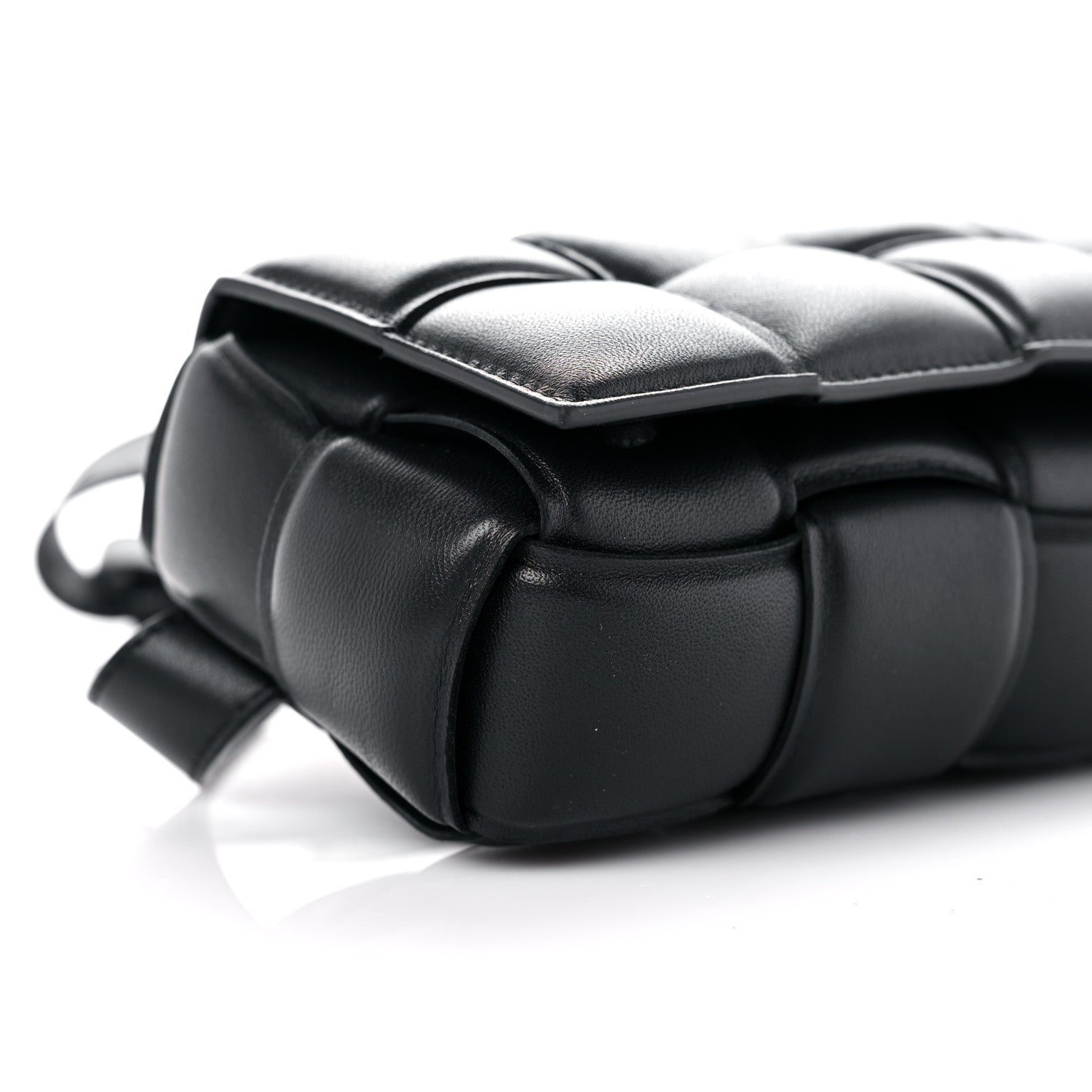 Bottega Veneta Nappa Maxi Intrecciato Padded The Belt Cassette Bag Black 7 of 11