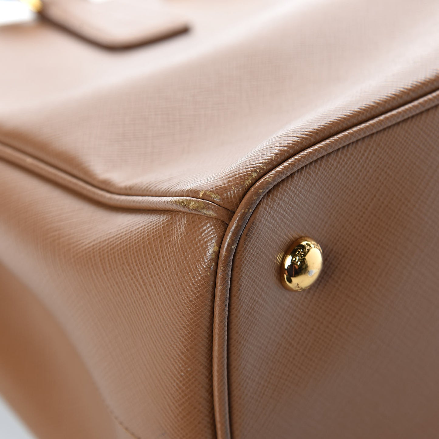 Saffiano Lux Medium Tote Caramel