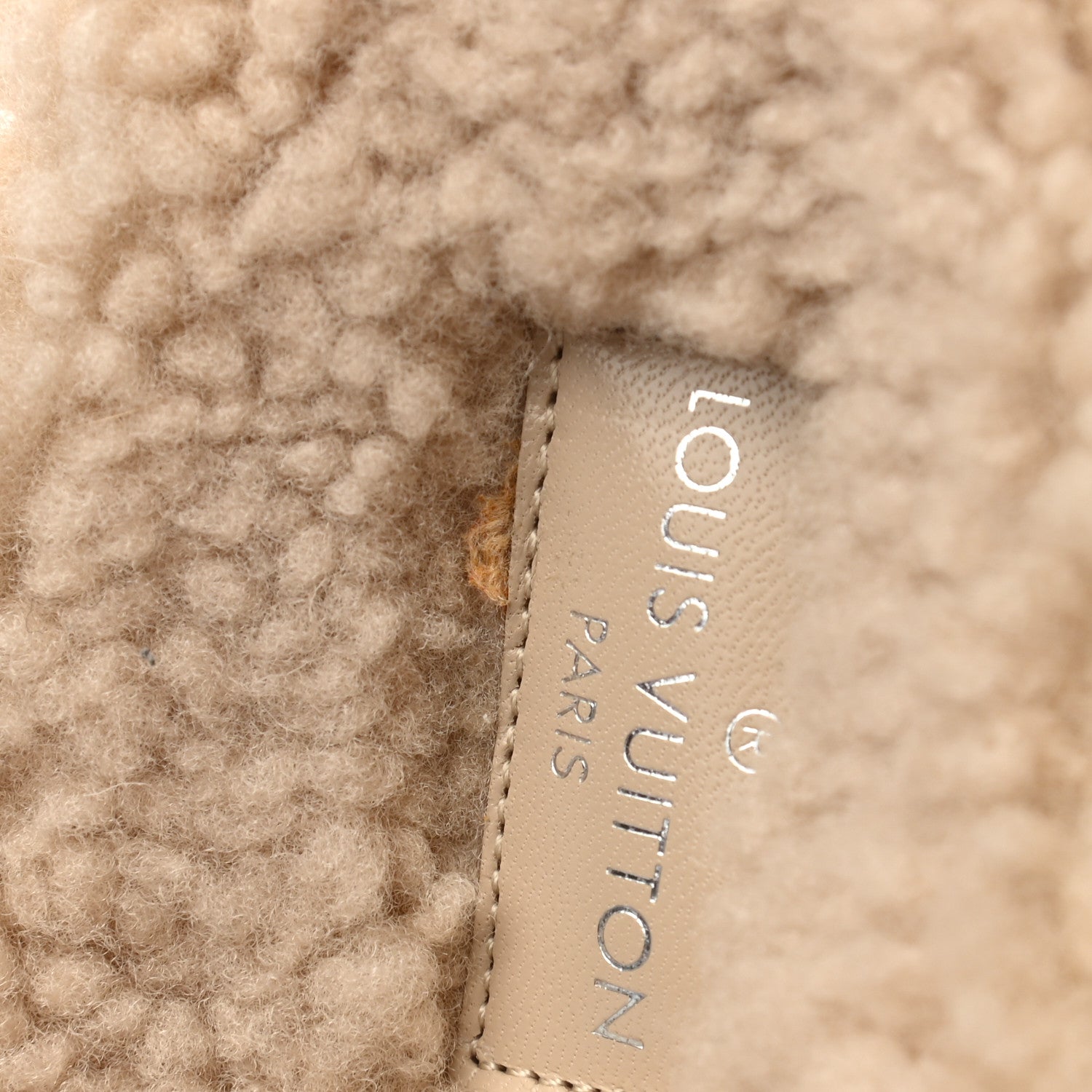 Louis Vuitton Shearling Bom Dia Flate Mules 38.5 Beige 9 of 10