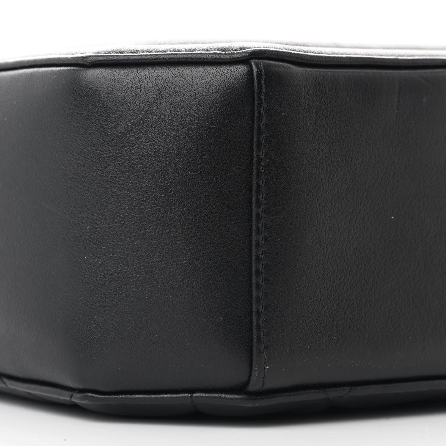 Chanel Lambskin CC Octagon Camera Case Black 1708458 – FASHIONPHILE