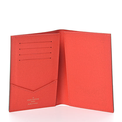 Louis Vuitton Monogram 2018 Christmas Animation Passport Cover 5 of 7