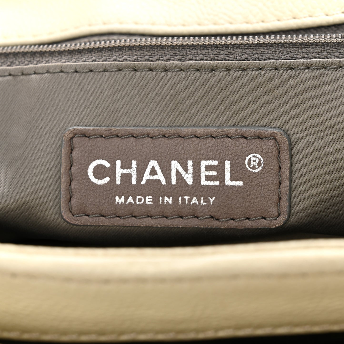 Glazed Caviar Pocket In The City Flap White