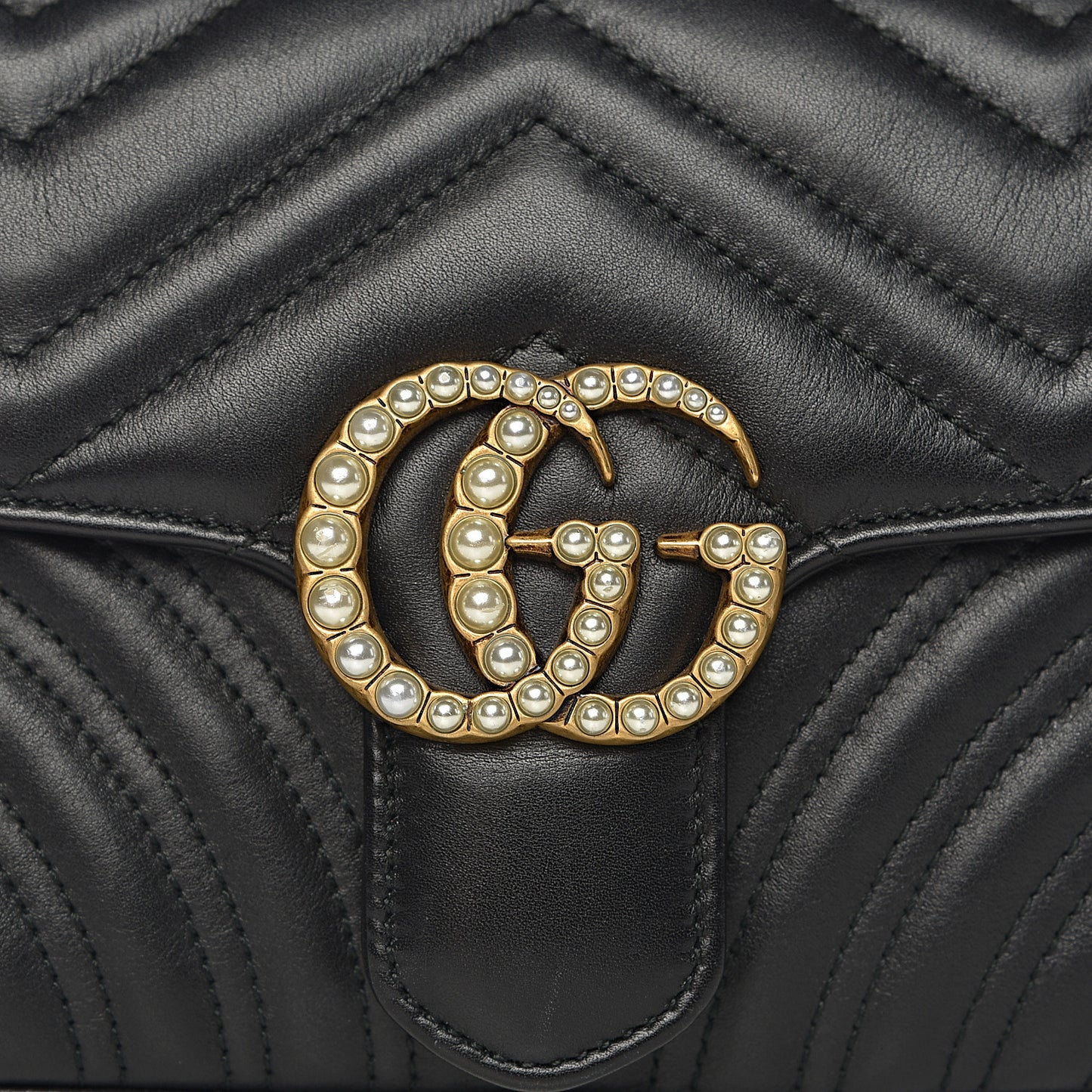 Calfskin Matelasse Pearly GG Marmont Chain Belt Bag Black