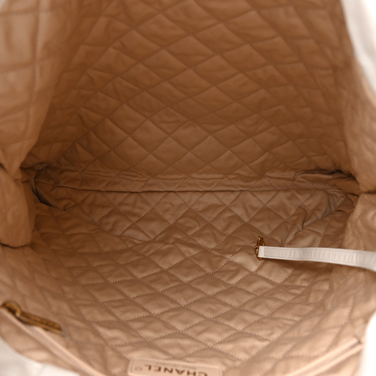 Chanel Shiny Calfskin Quilted Chanel 22 Backpack White Black 5 of 10