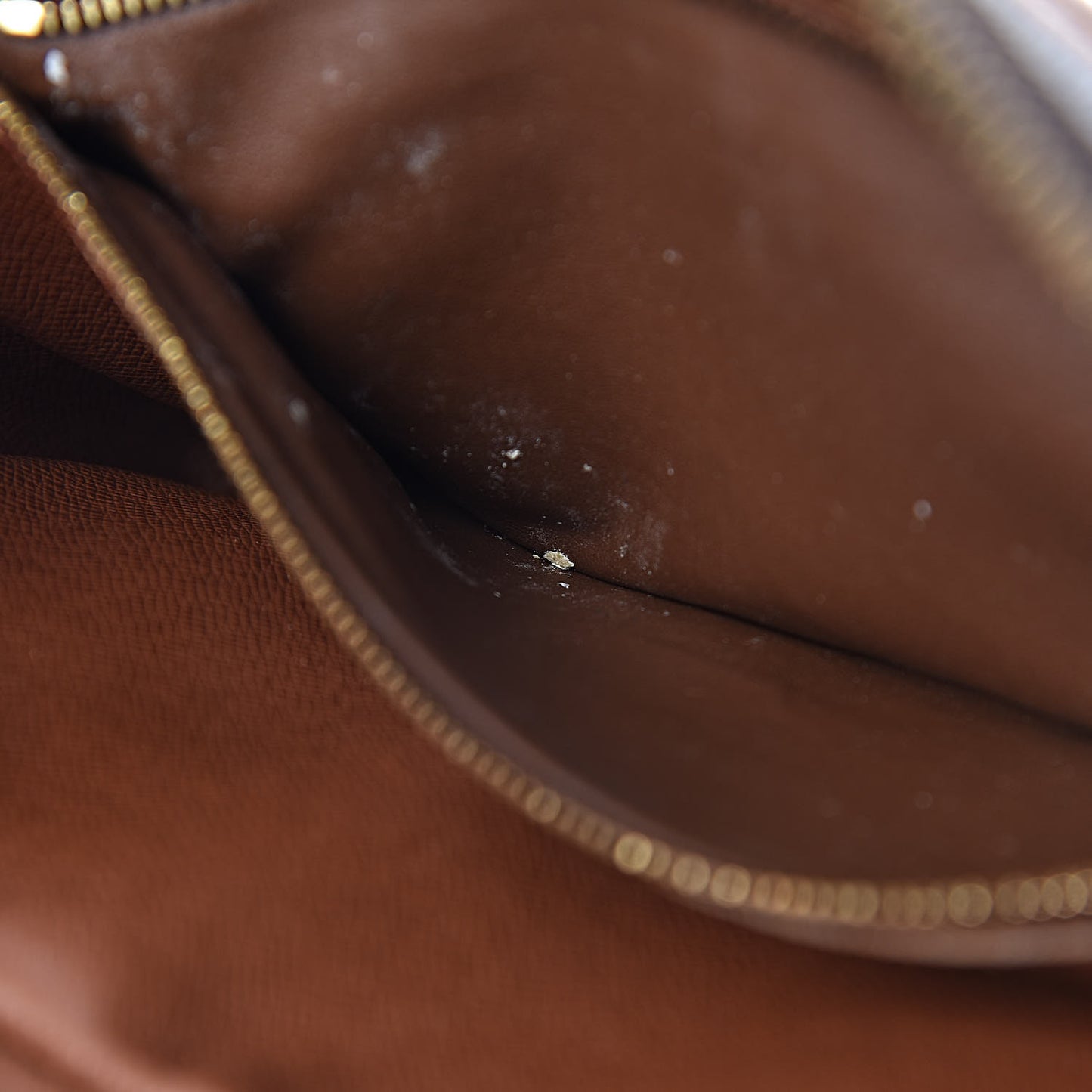 Monogram Pochette Marly Dragonne 26