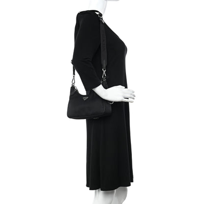 Prada Nylon Re-Edition 2005 Shoulder Bag Black 2 of 15