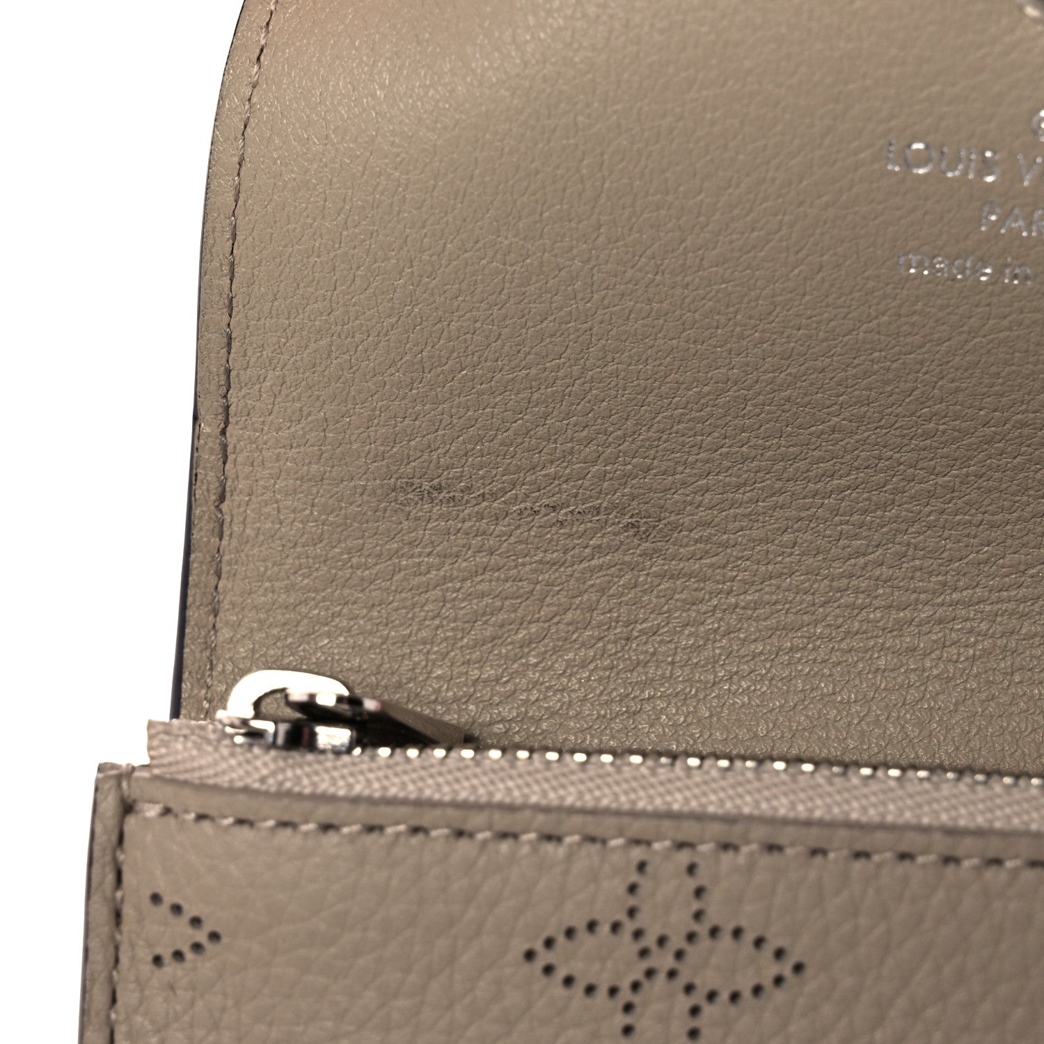 Louis Vuitton Mahina Anae Coin Purse Galet 7 of 8