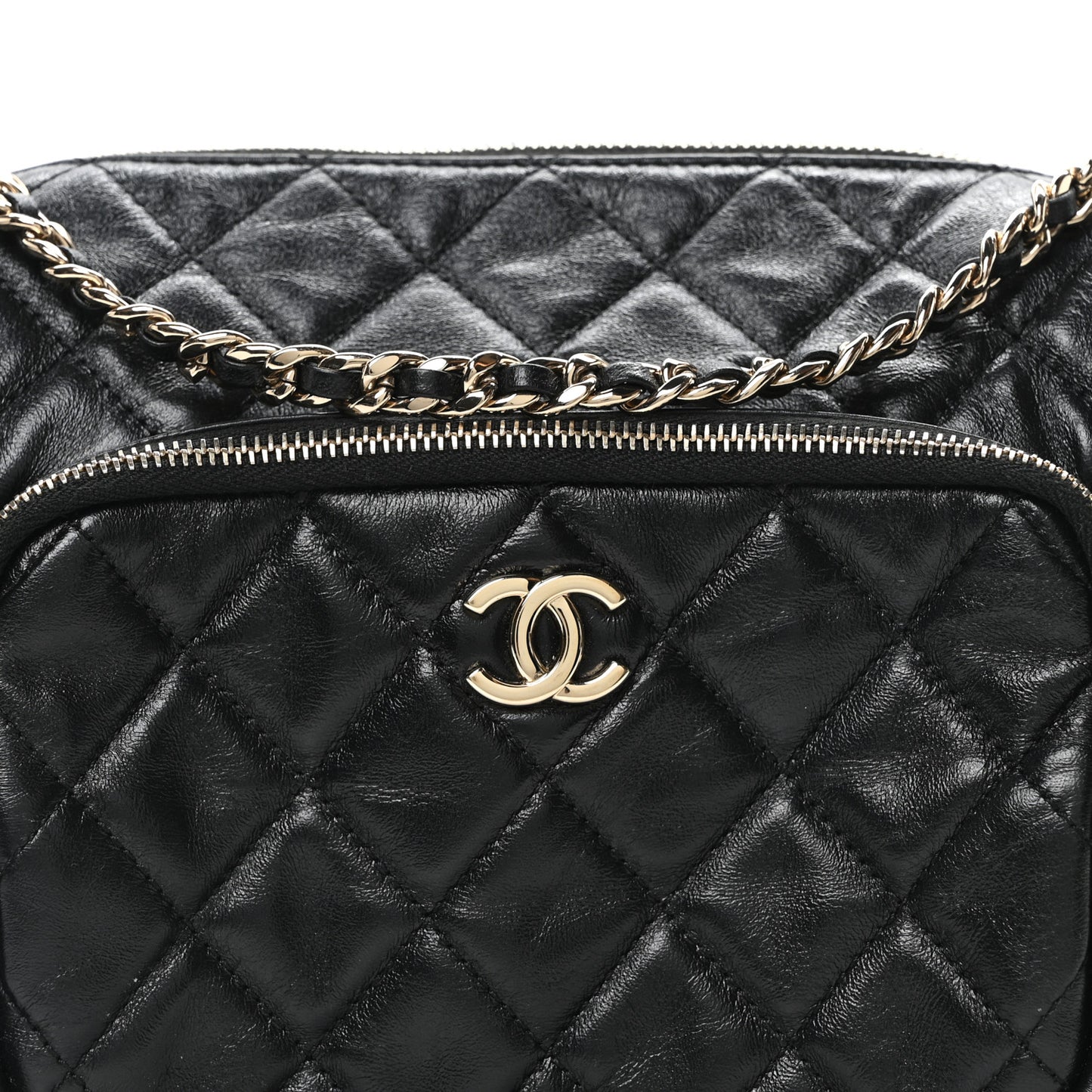 Shiny Crumpled Lambskin Quilted Medium Preppy Pocket Camera Case Black