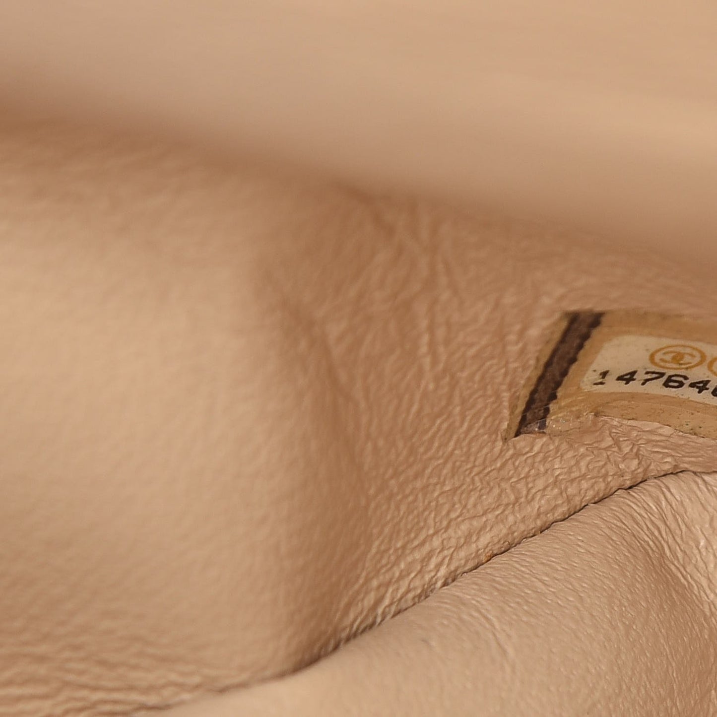 Caviar Quilted Jumbo Double Flap Beige Clair