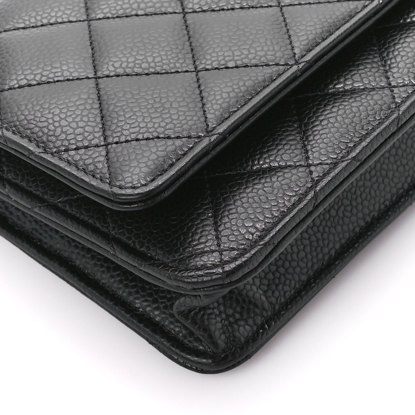 Caviar Quilted Wallet on Chain WOC Black