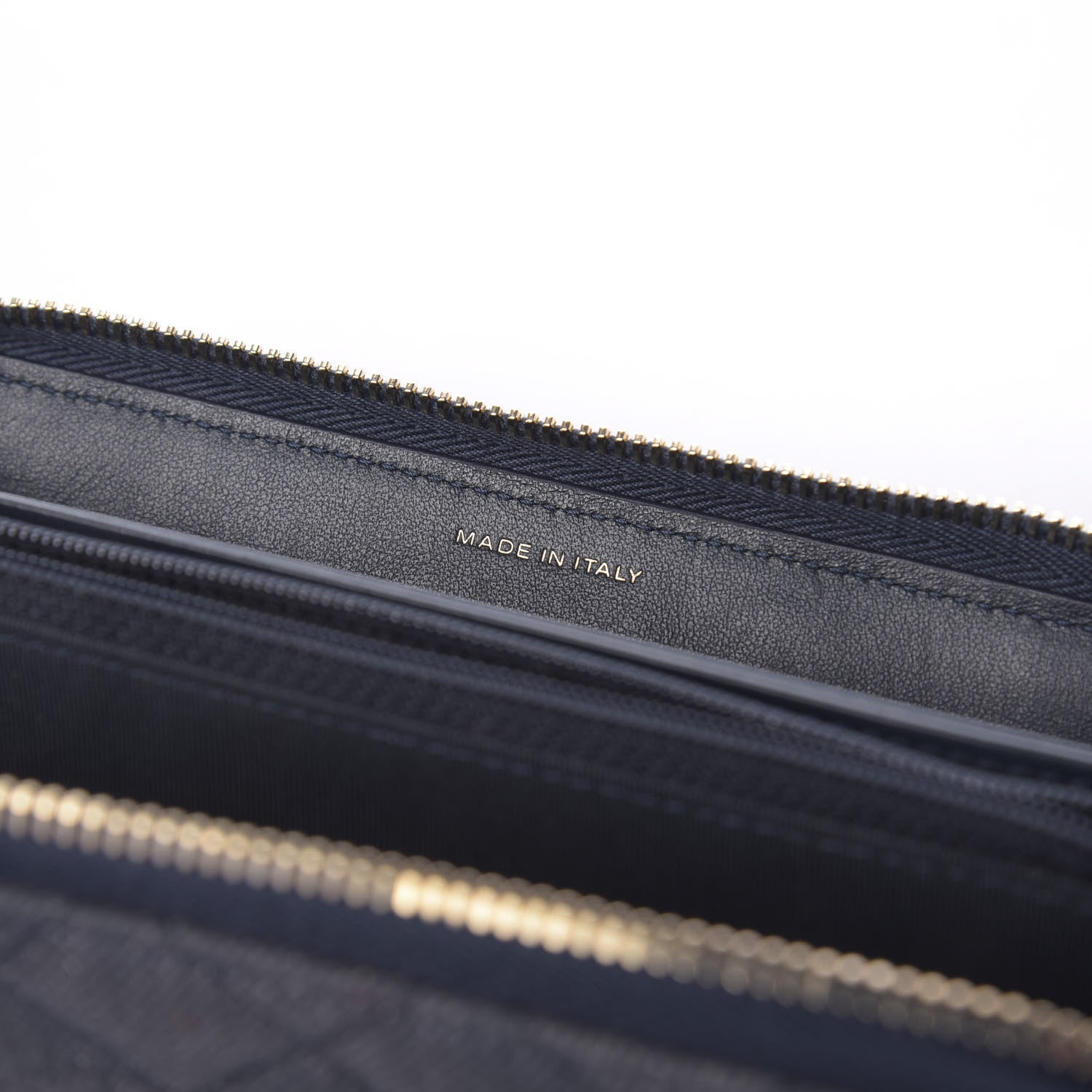 Chanel Denim Quilted Large Gusset Lucky Charms 2.55 Reissue Zip Around Wallet Bleu Fonce 9 of 10