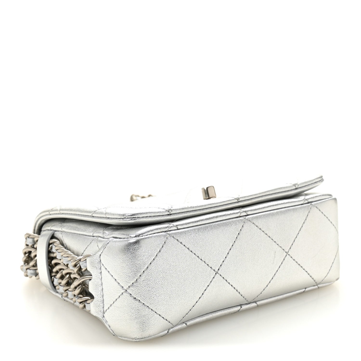 茶*様 Chanel Silver ヴィンテージバッグ Chanel Metallic Lambskin Quilted Mini Chain Rows Flap Silver