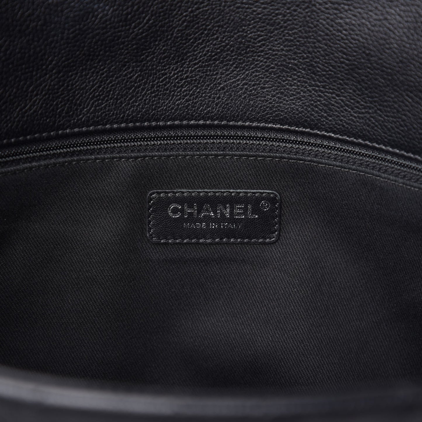 Grained Calfskin Stitched Large Braided With Style Flap Black