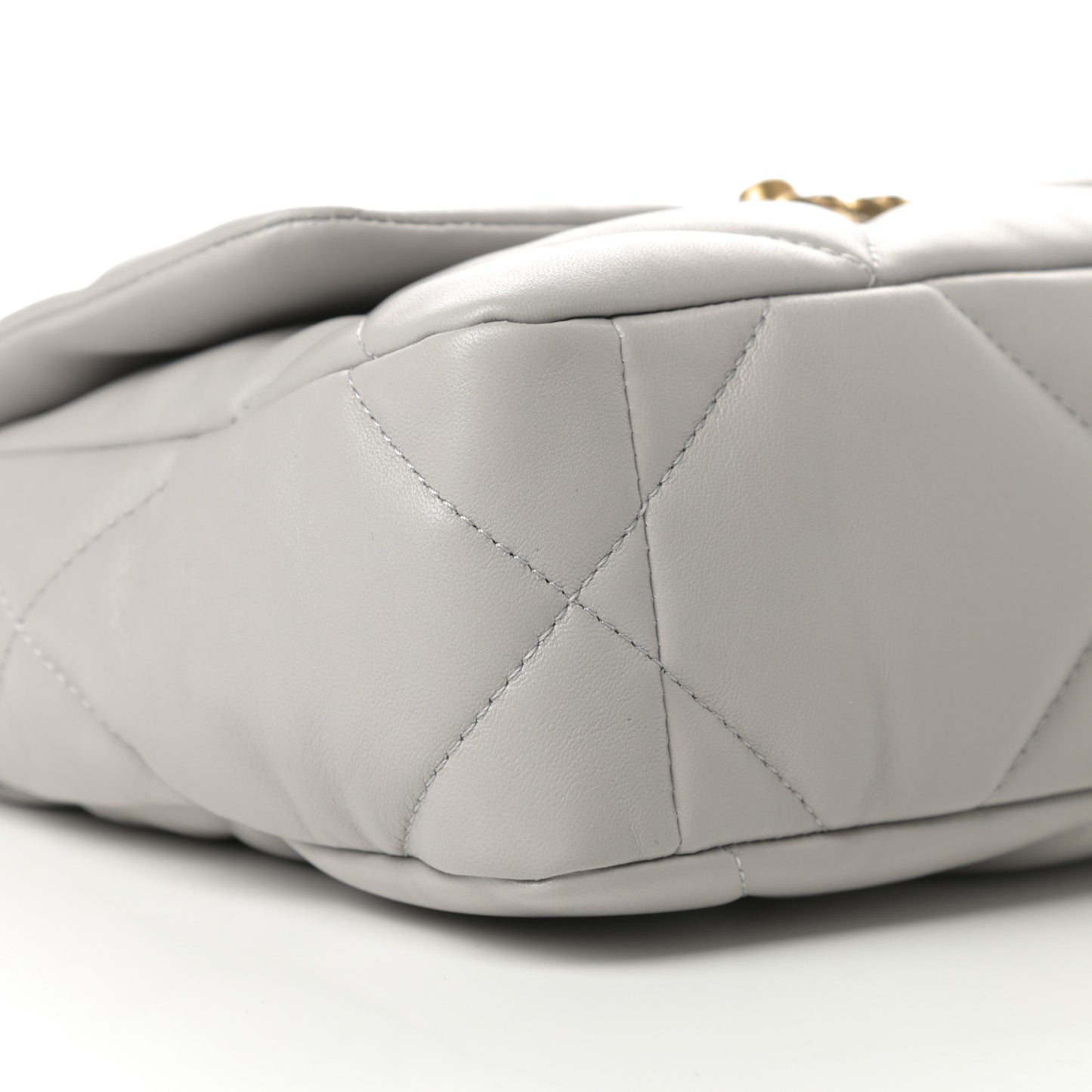 Lambskin Quilted Medium Chanel 19 Flap Grey