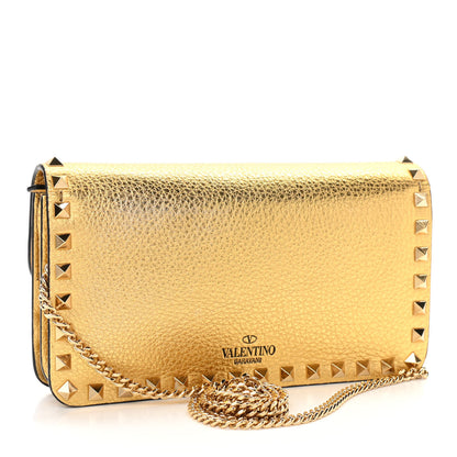 Valentino Garavani Pebbled Calfskin Rockstud Flap Wallet On Chain Soft Gold 3 of 9