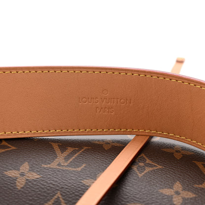 Louis Vuitton Monogram Carryall MM 6 of 9