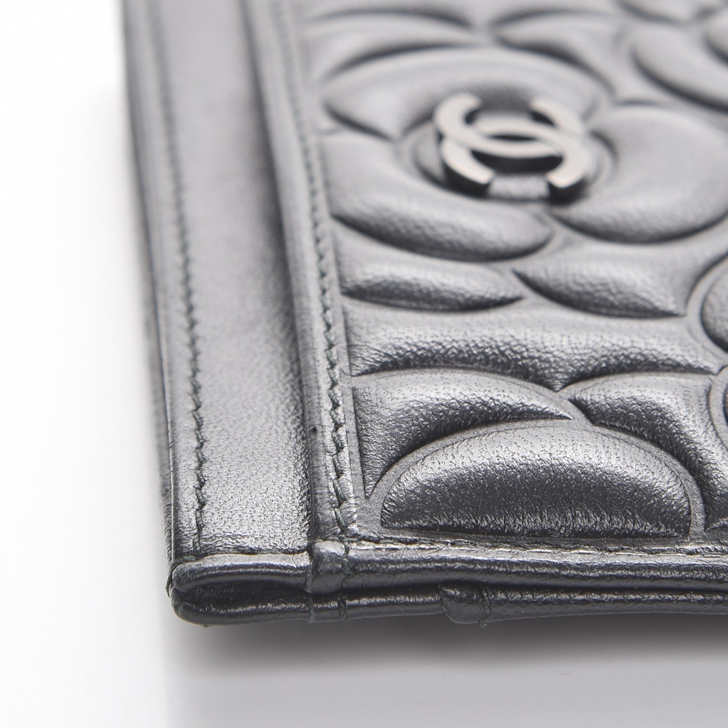 Chanel Lambskin Camellia Embossed Card Holder So Black 9 of 10