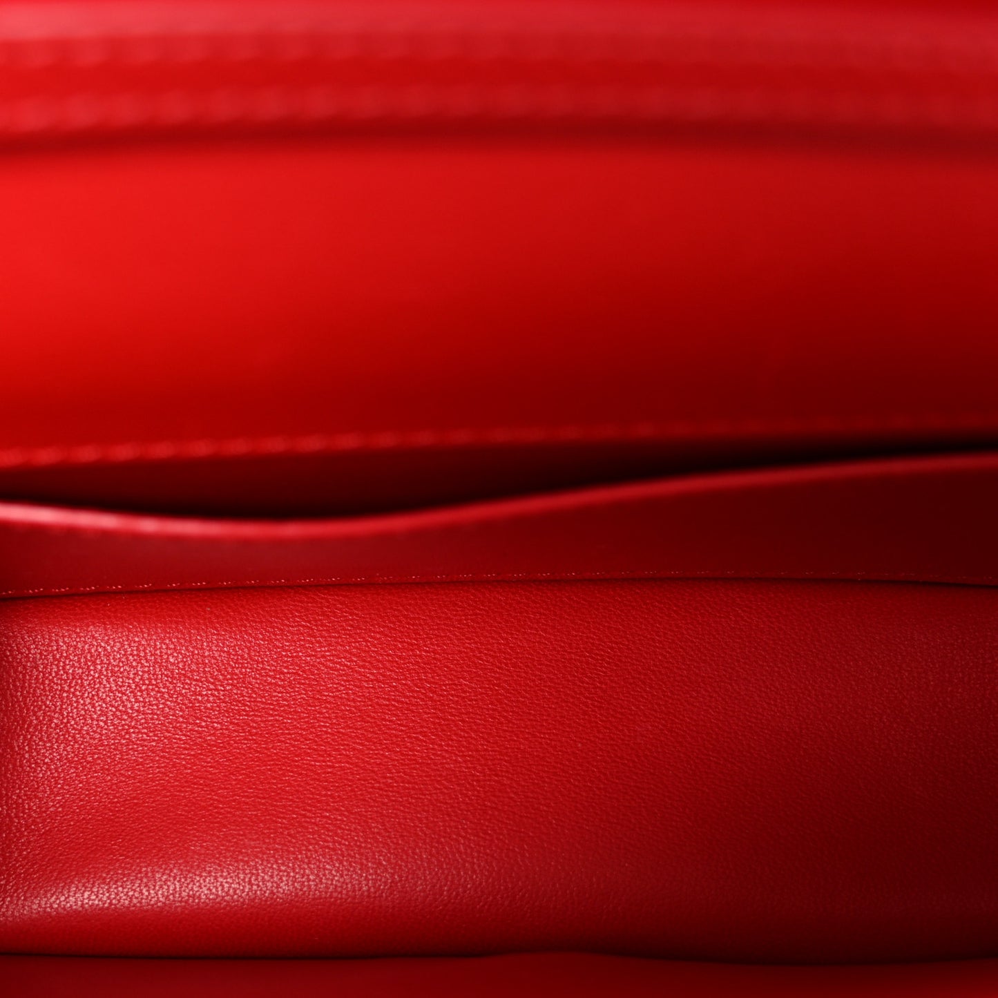 Calfskin Enamel Vlogo Small Loco Shoulder Bag Rouge Pur