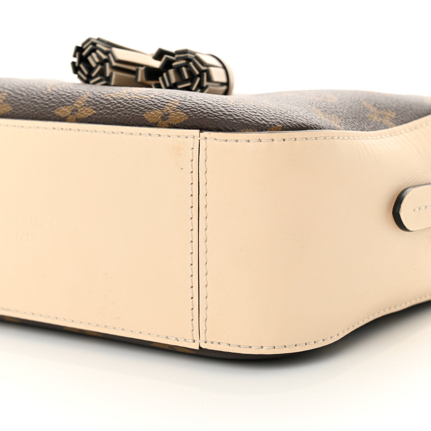 Louis Vuitton Monogram Saintonge Creme 9 of 11