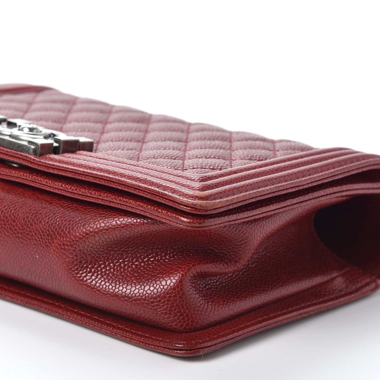 Caviar Quilted Medium Boy Flap Dark Red