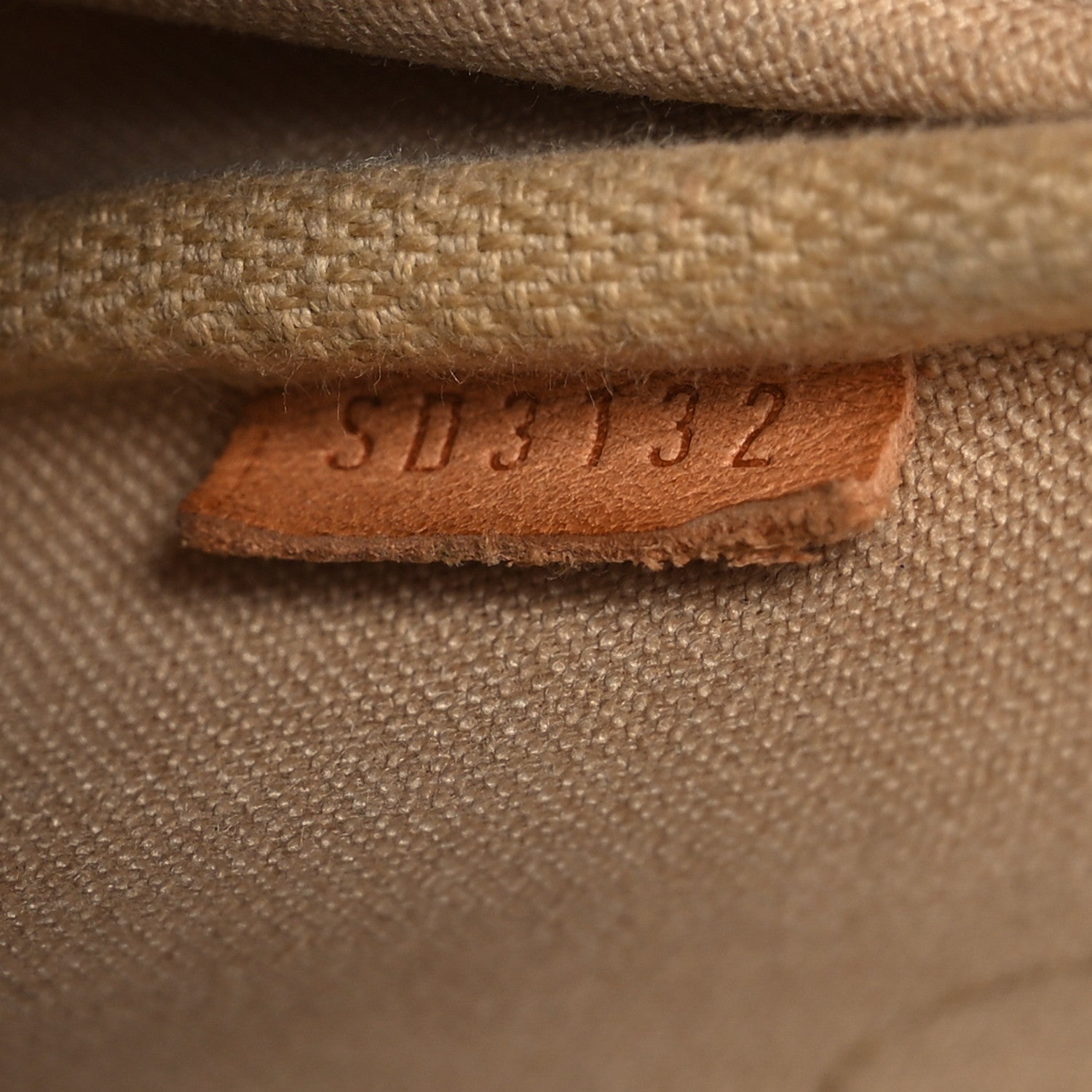 Louis Vuitton Damier Azur Eva Clutch 7 of 16