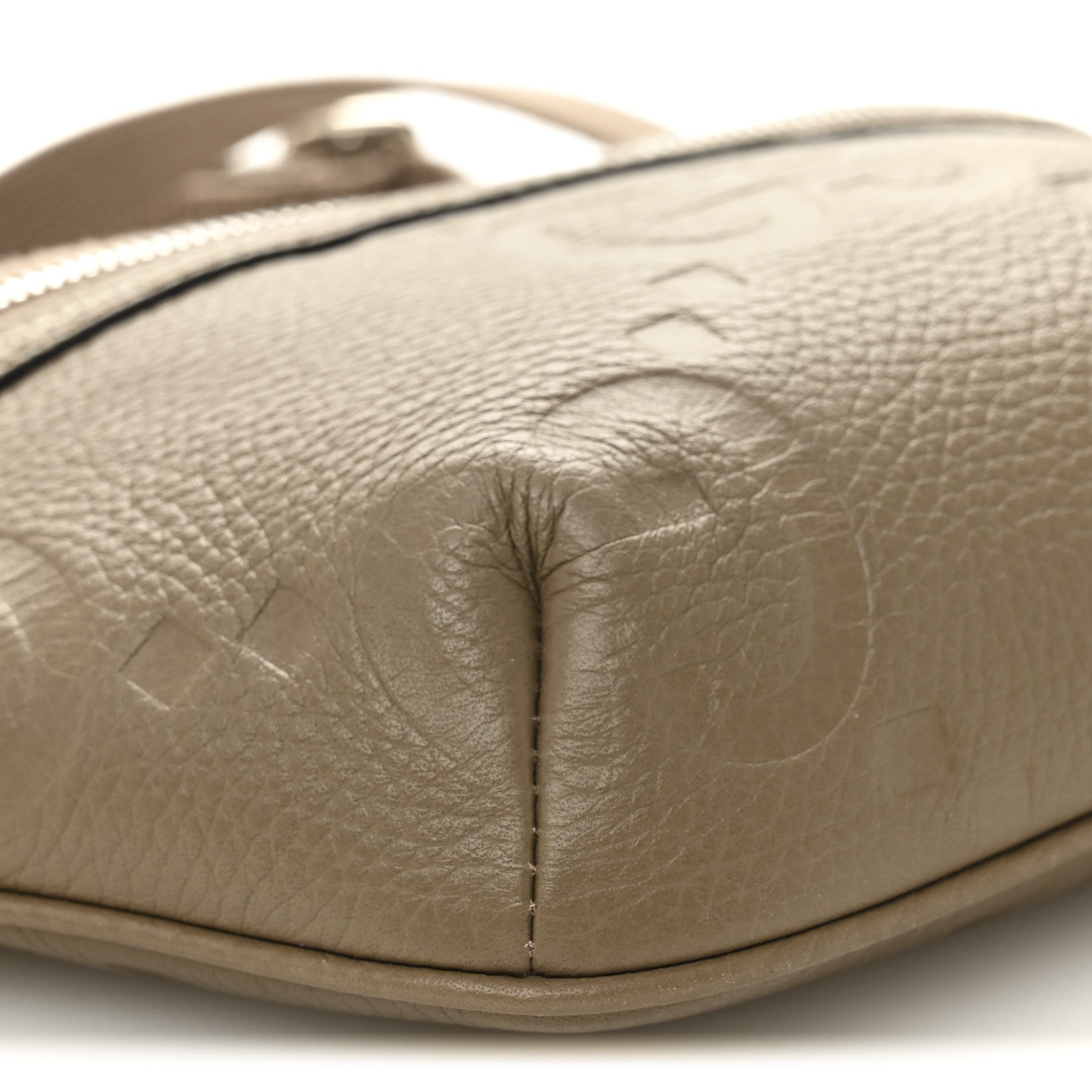 Gucci Piuma Calfskin Jumbo GG Embossed Small Belt Bag Good Taupe 9 of 10
