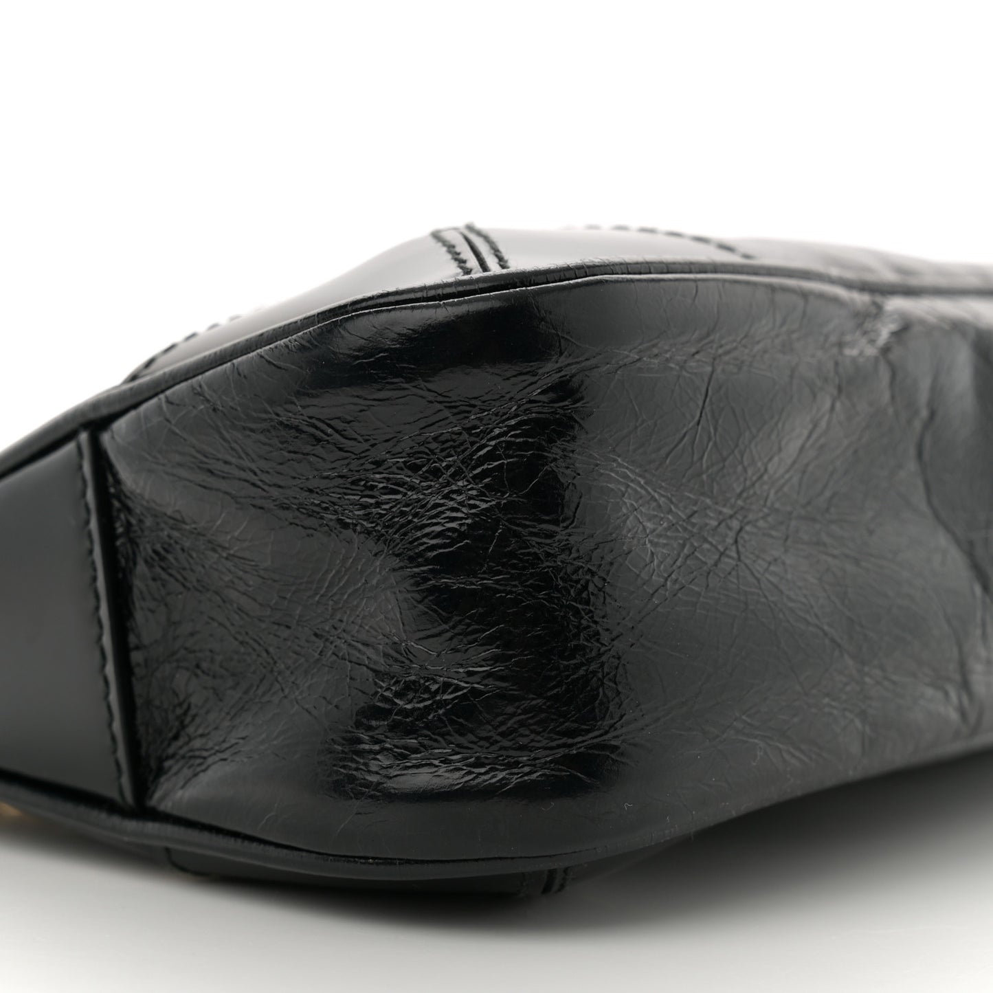 Soft Lux Calfskin Medium Re-Edition 2002 Shoulder Bag Black
