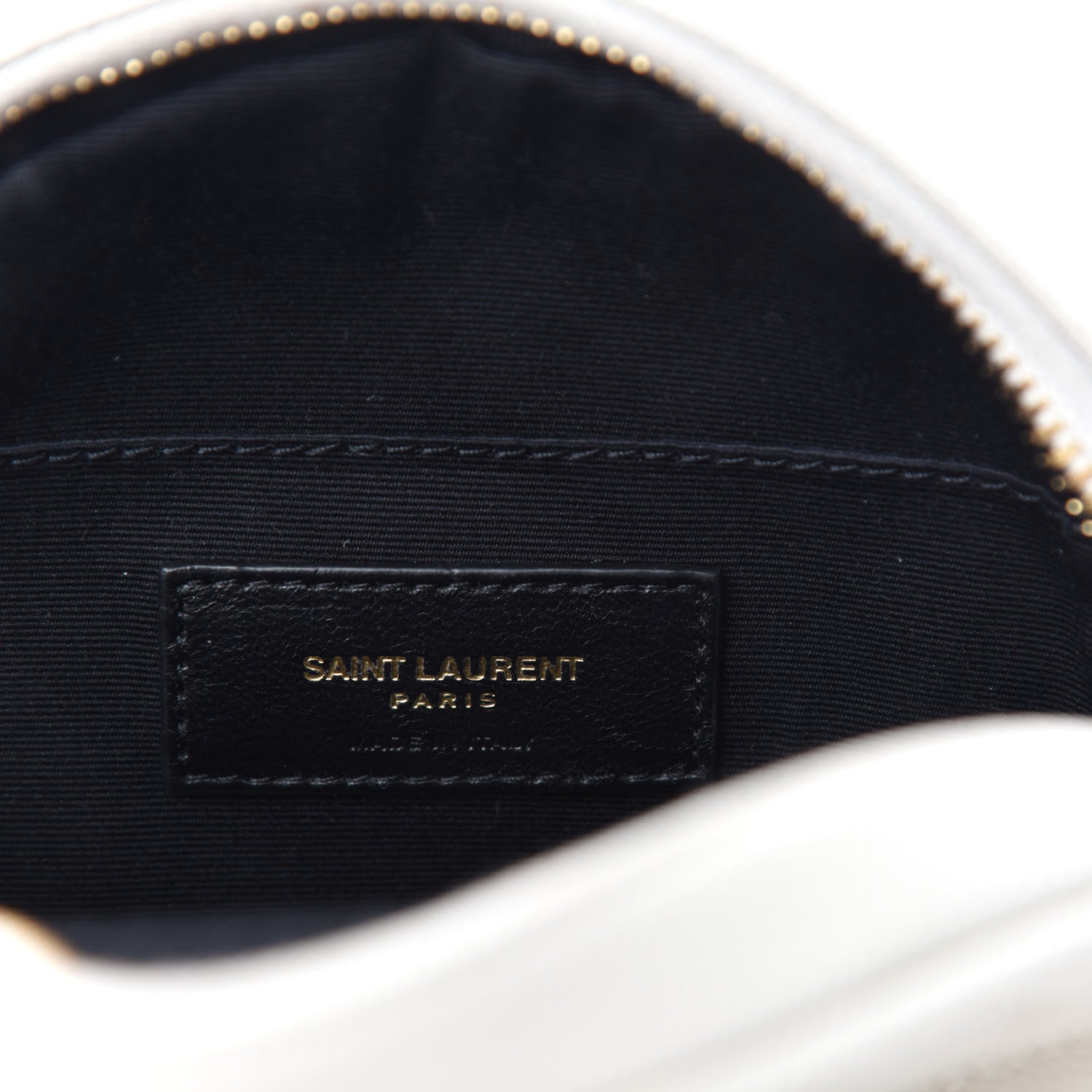 Saint Laurent Grain De Poudre Matelasse Chevron Quilted Round Vinyle Camera Bag Crema Soft 8 of 10