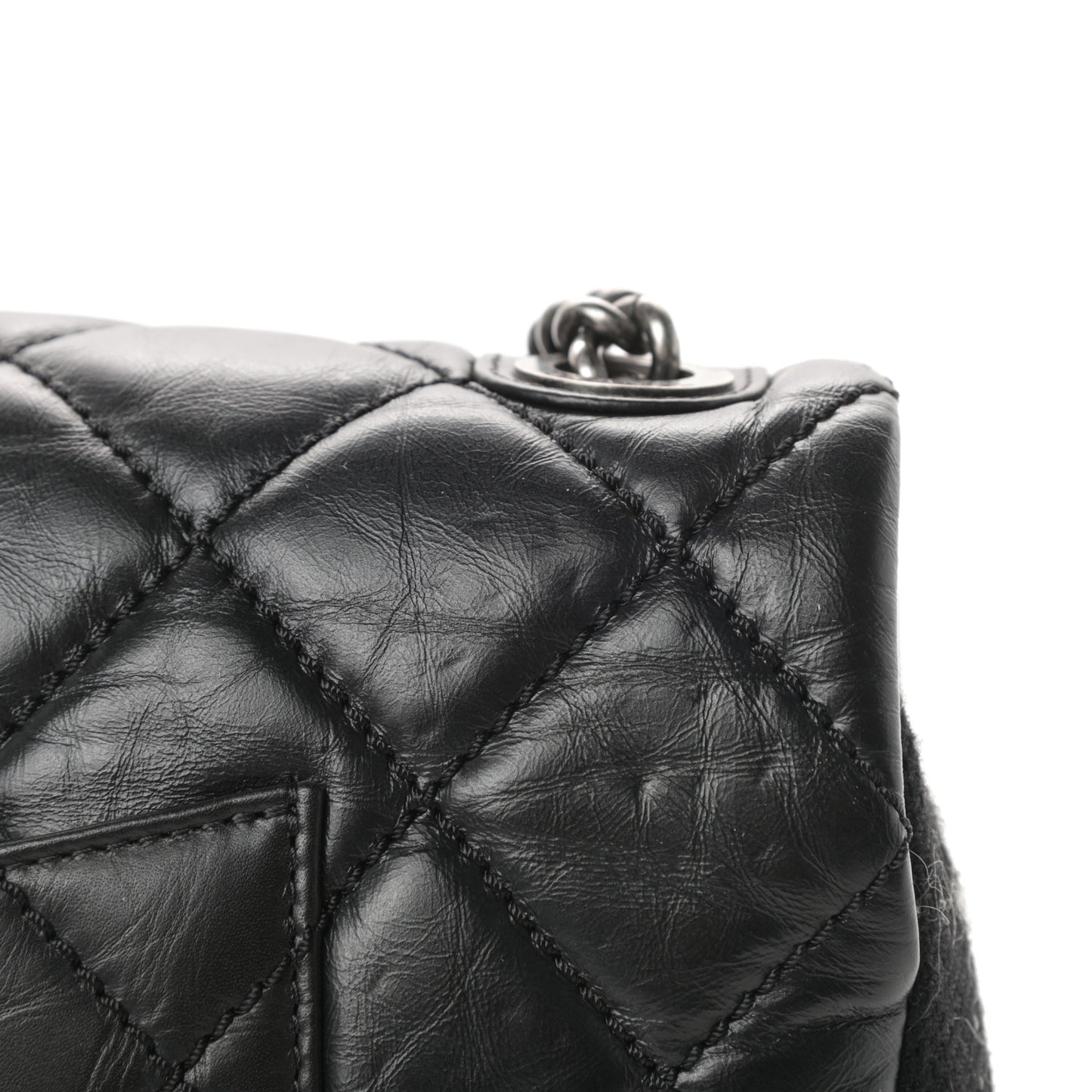 Aged Calfskin Tweed Jumbo New Portobello Flap Black