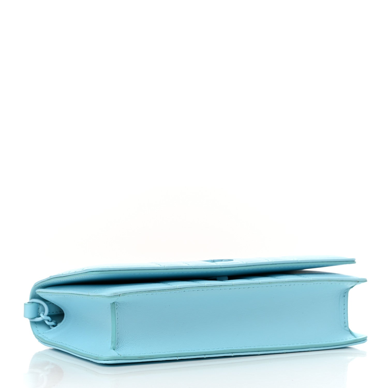 Burberry Lambskin Quilted Lola Clutch On Chain Cool Sky Blue 4 of 10
