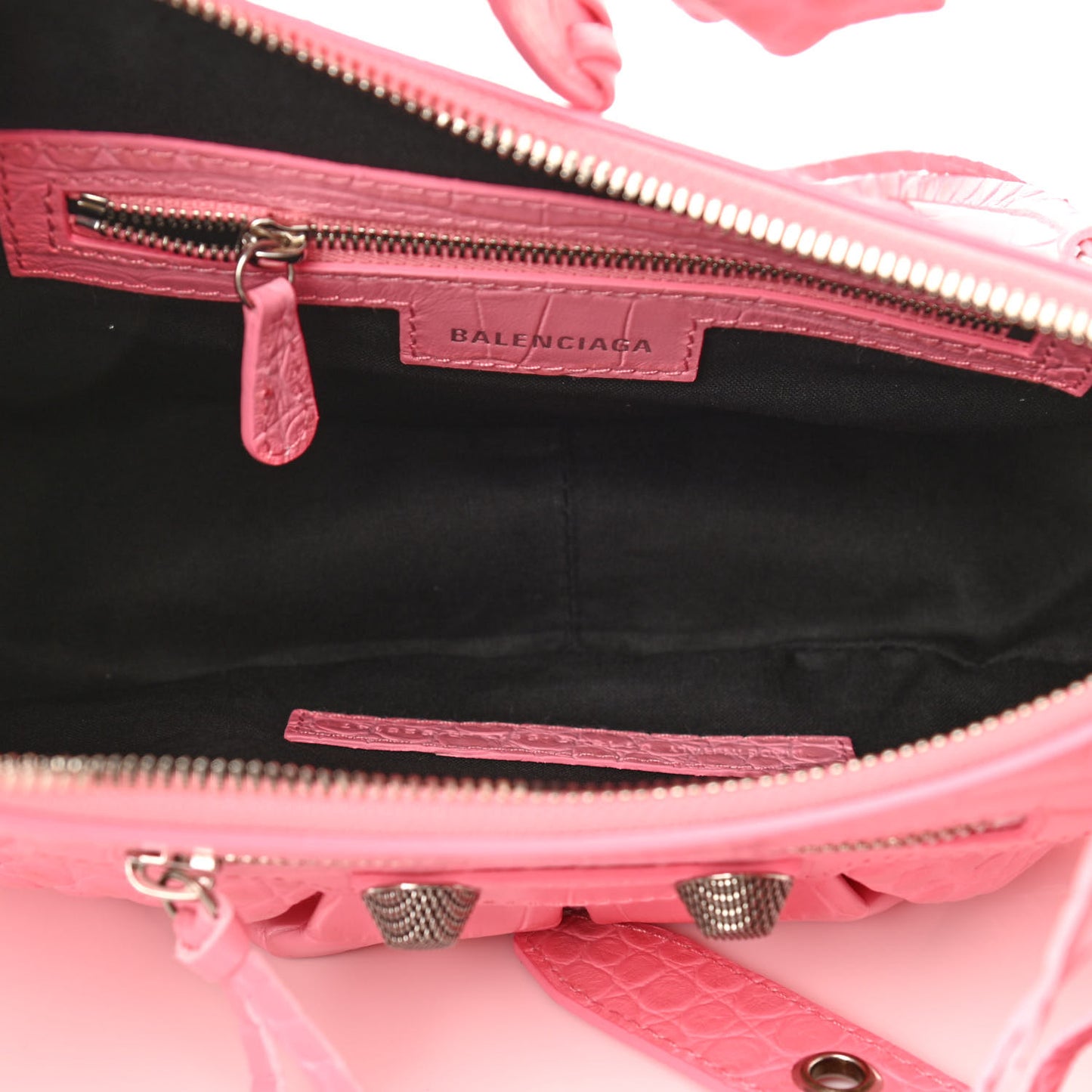 Extra Supple Calfskin Crocodile Embossed Small Le Cagole Shoulder Bag Sweet Pink