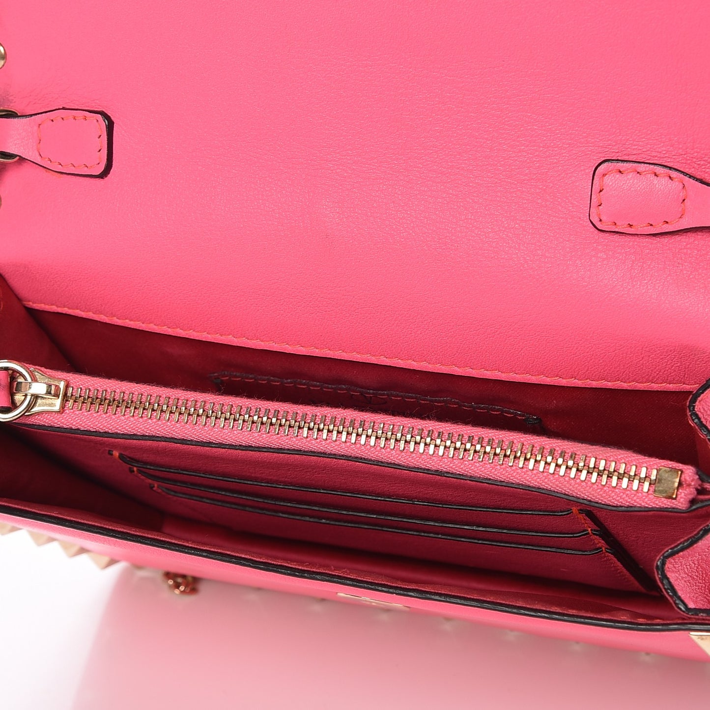Vitello Mini Rockstud Wallet on Chain Pink