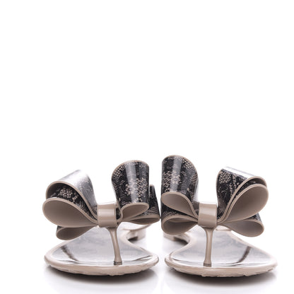 Valentino Garavani PVC Jelly Lace Print Bow Thong Sandals 36 Black Poudre 2 of 8