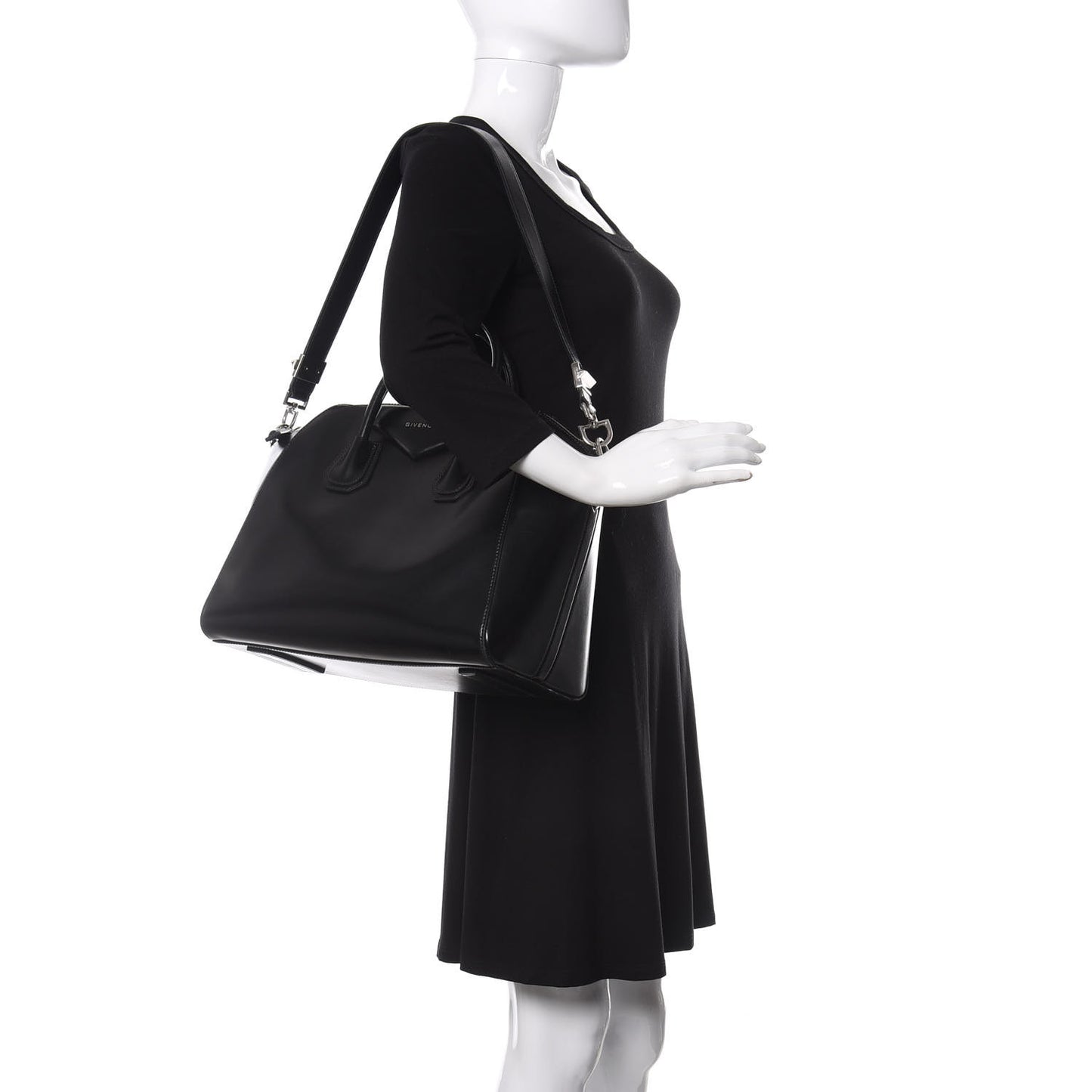 Shiny Lord Calfskin Medium Antigona Black