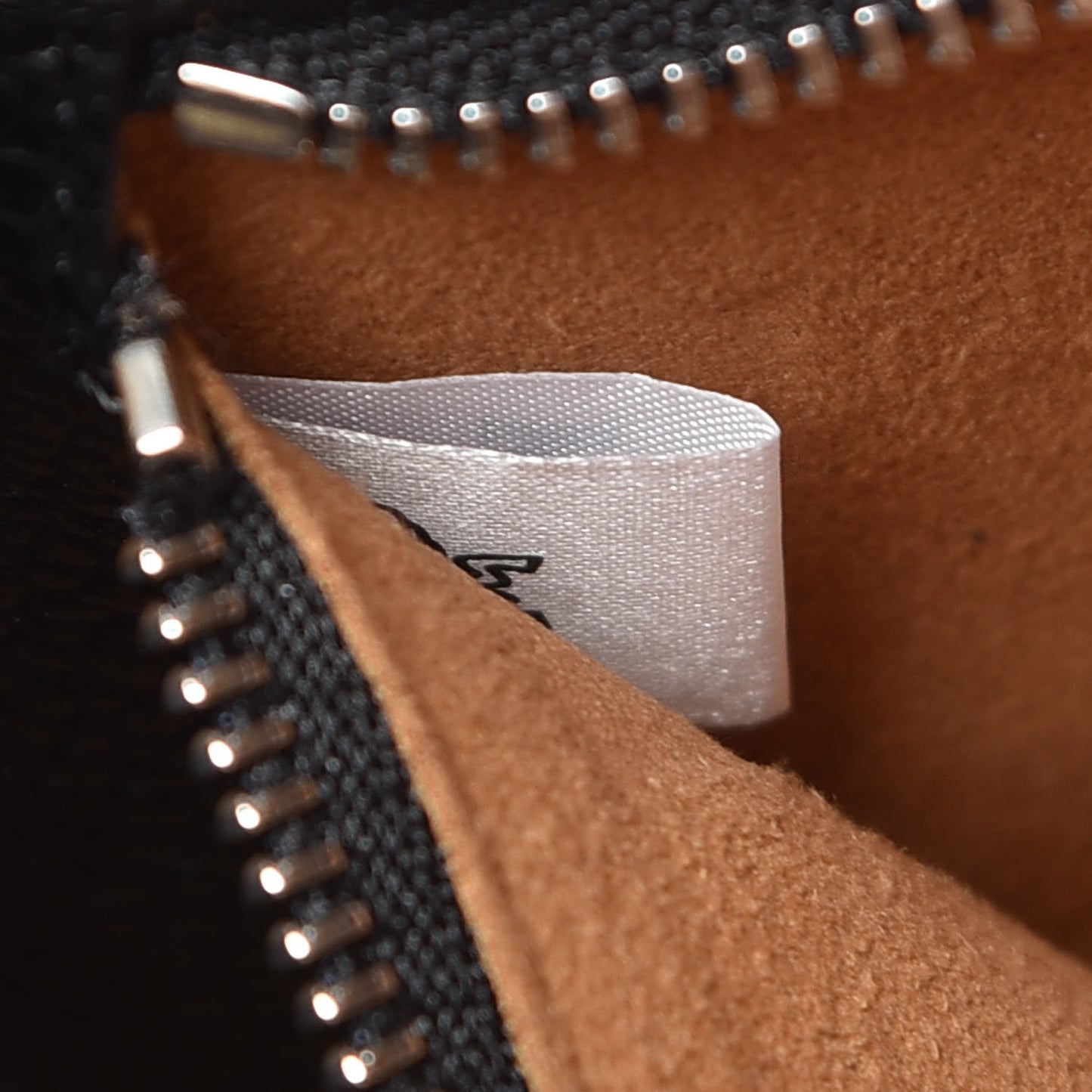 Grained Calfskin Medium Ella Boston Black