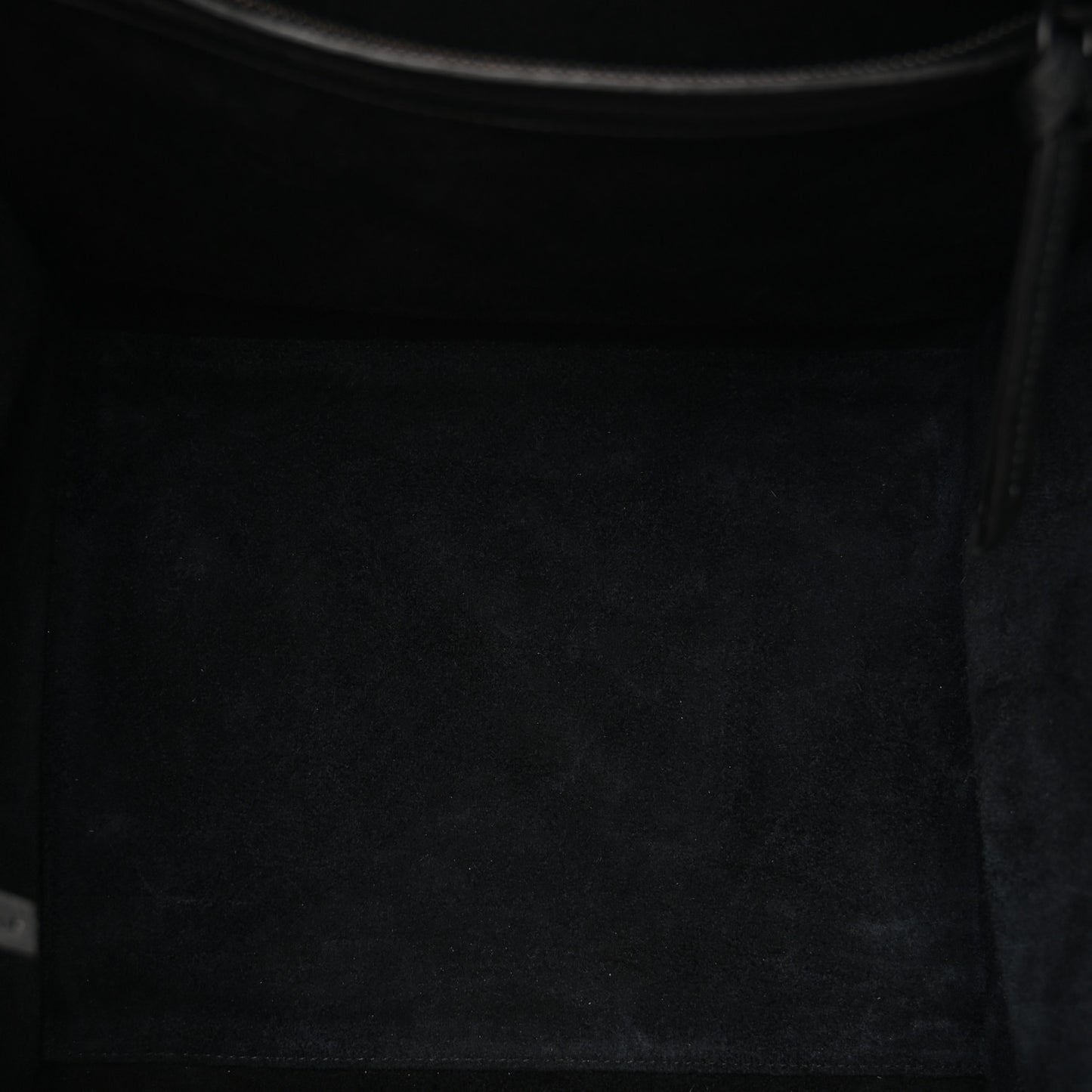 Grained Calfskin Medium Phantom Luggage Black