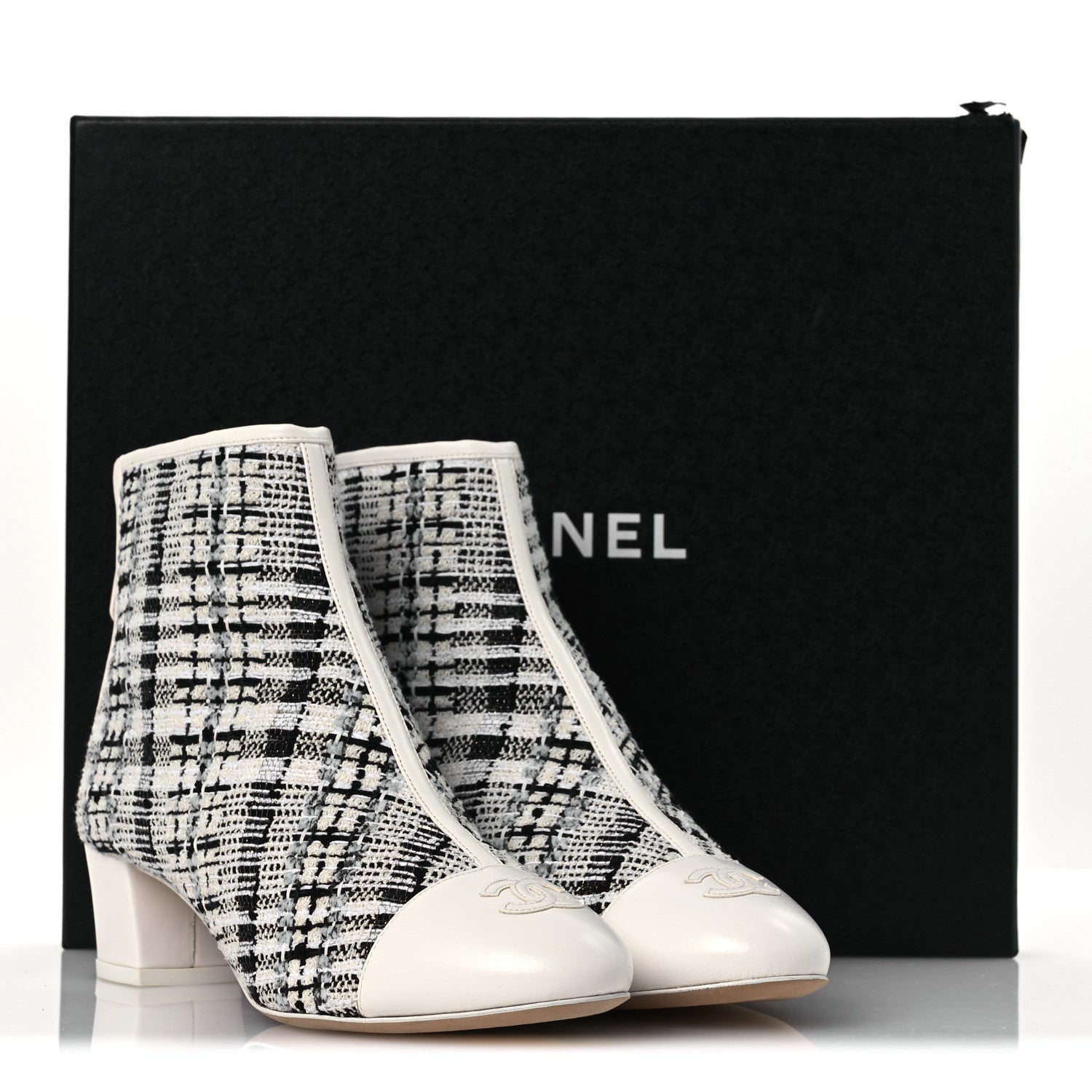 Chanel Tweed Lambskin Cap Toe CC Short Boots 38.5 White Black 12 of 12