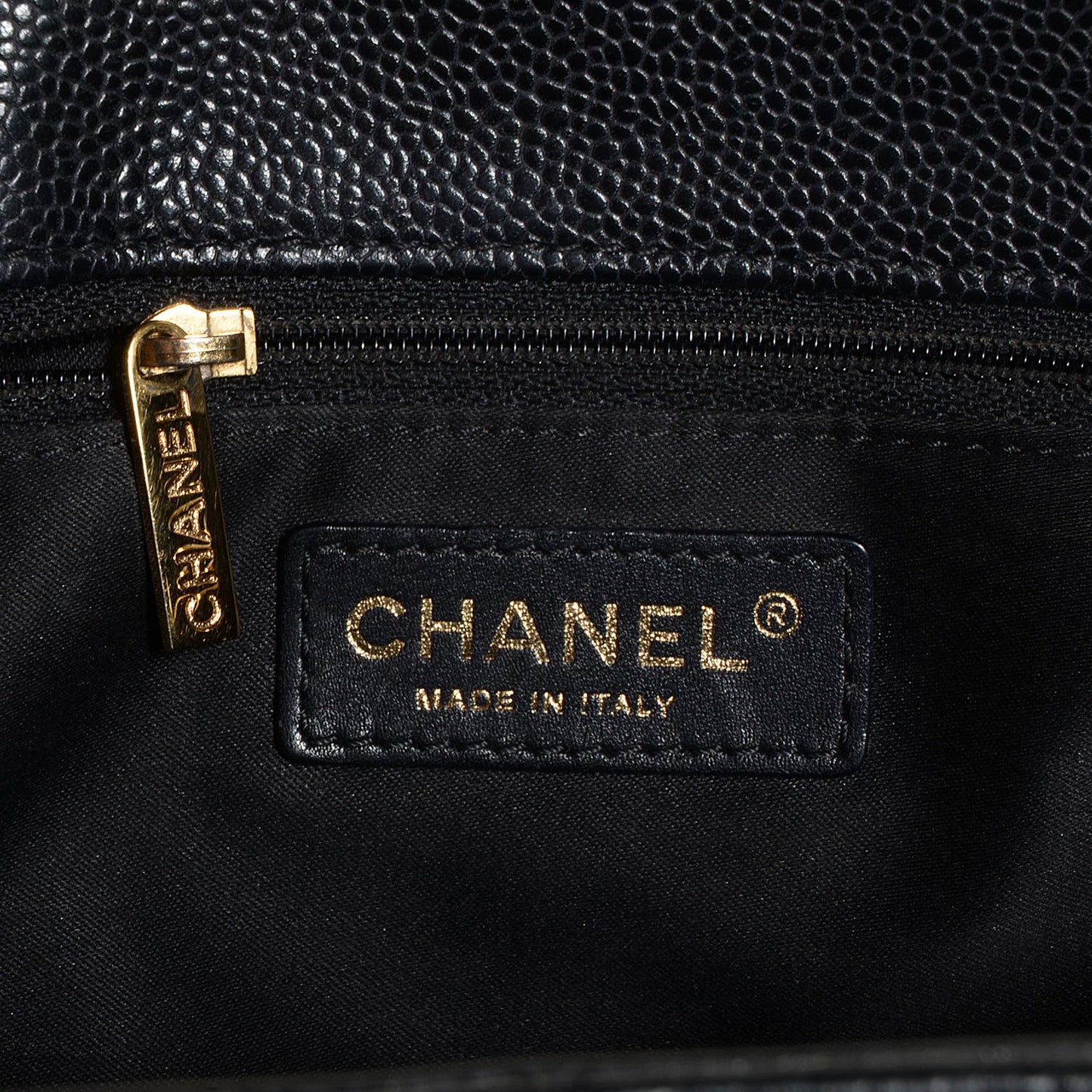 Caviar Grand Shopping Tote GST Black