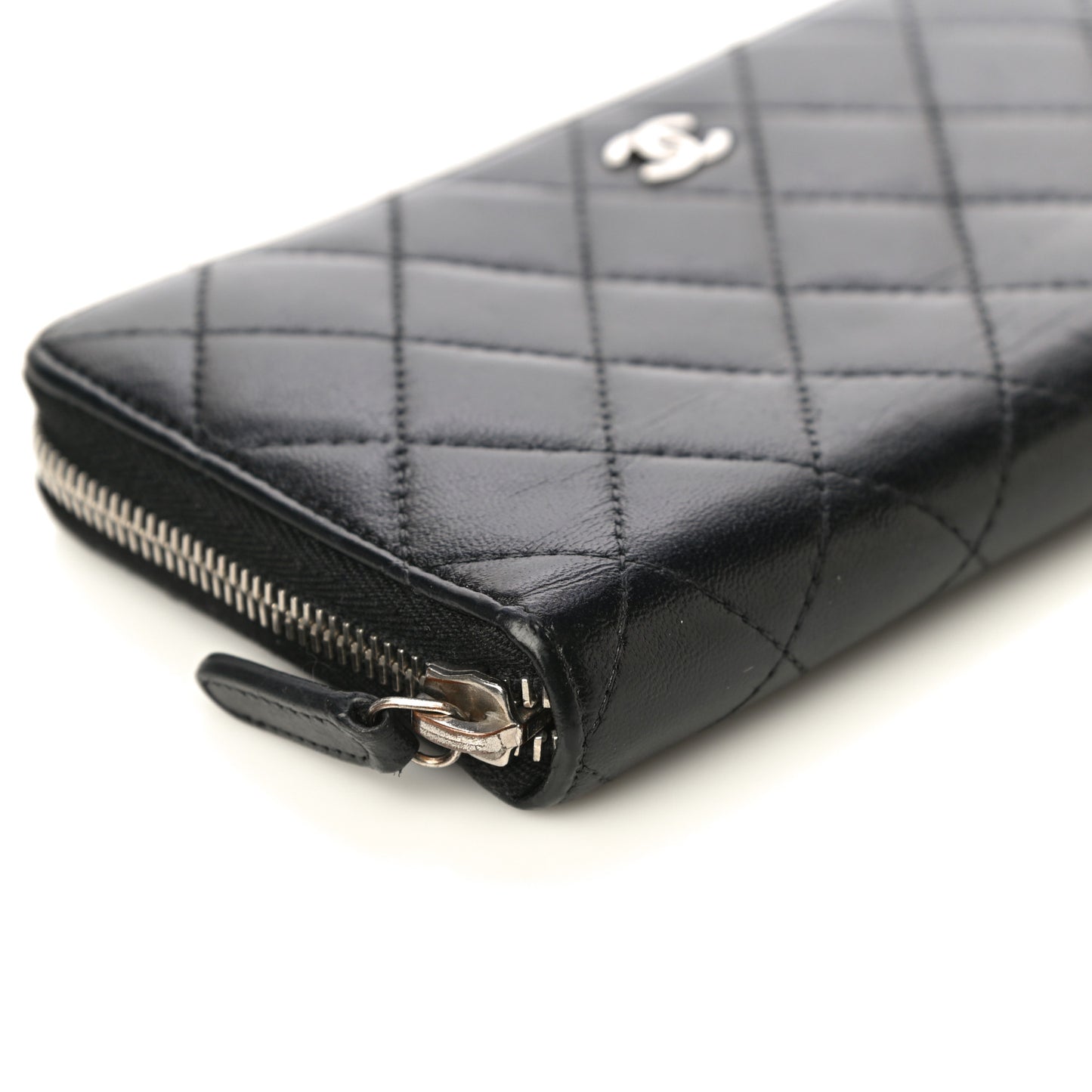 Lambskin Quilted Large Gusset Zip Around Wallet Black