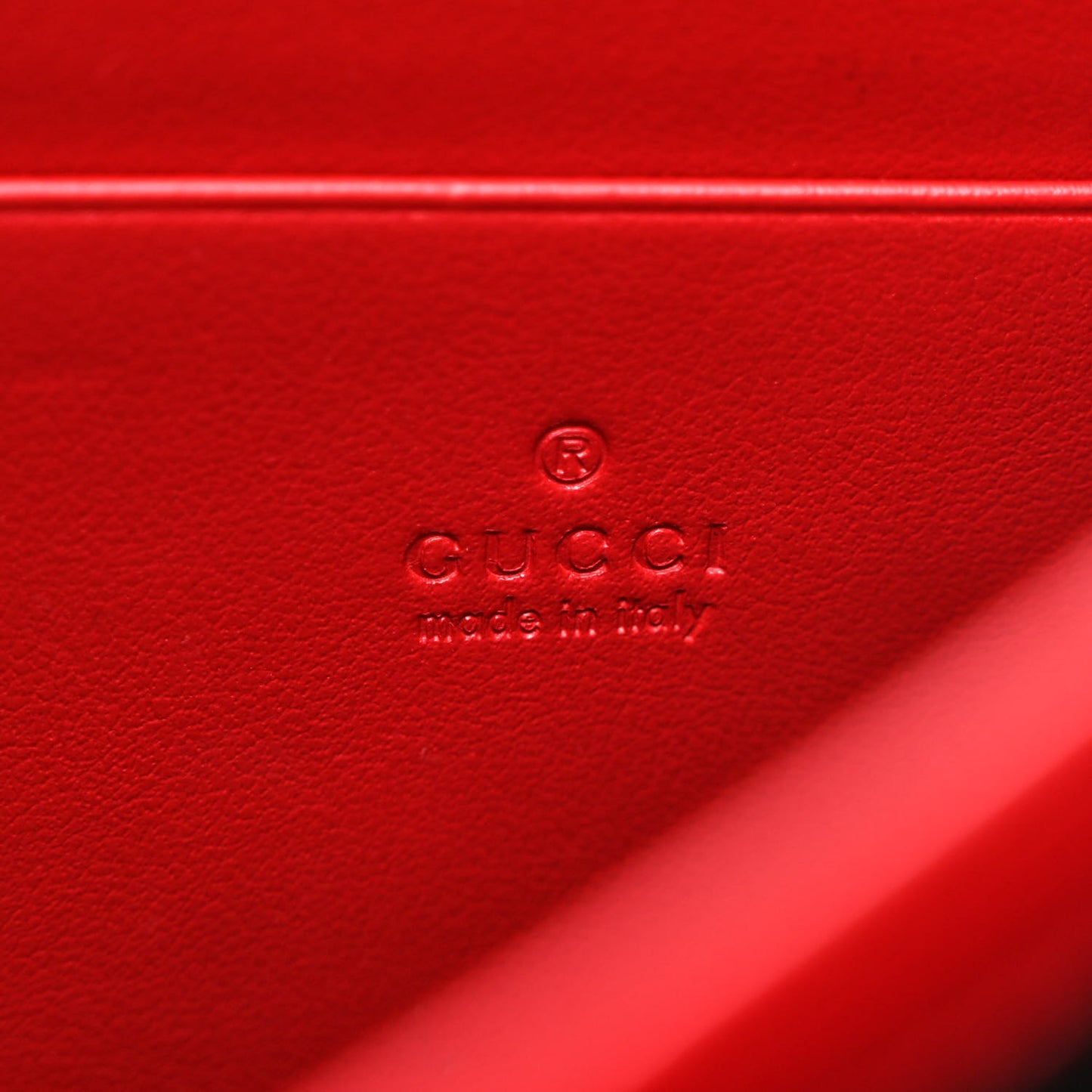 Calfskin Matelasse GG Marmont Chain Wallet Hibiscus Red