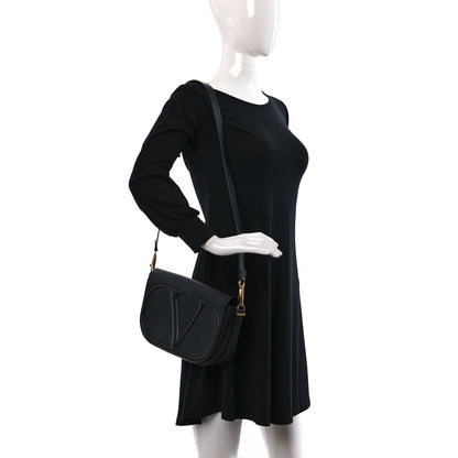 Valentino Garavani Calfskin VLogo Walk Shoulder Bag Black 2 of 9
