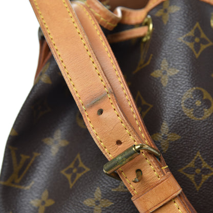 Louis Vuitton Monogram Petit Noe 10 of 12