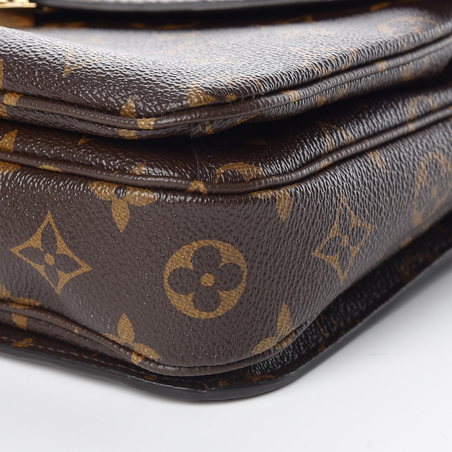 Louis Vuitton Monogram Pochette Metis 10 of 10