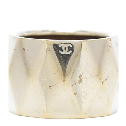 Chanel Quilted Metal CC Ring 6.75 Gold 1 of 7