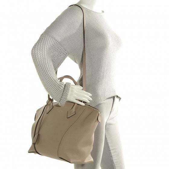 Louis Vuitton Veau Cachemire Soft Lockit MM Galet 4 of 32